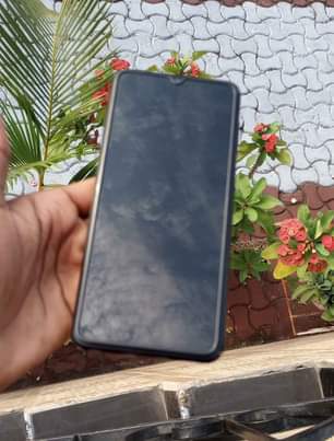 A picture of Samsung a04s