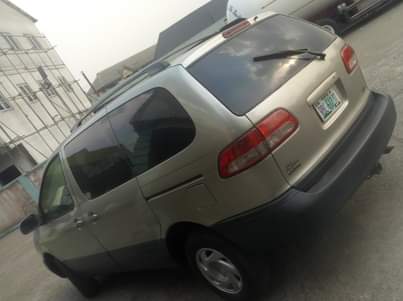 A picture of Toyota Sienna 2002 model Condition Registered Super Clean interior Super