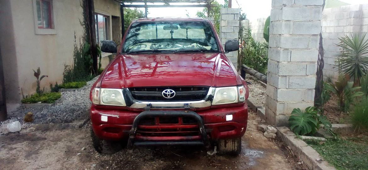 used toyota hilux