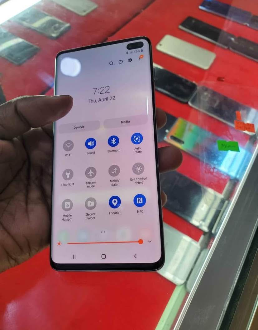 A picture of Samsung Galaxy S10 