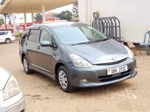 A picture of Toyota Wish Selling at 23 Only Accept installments 70 as
