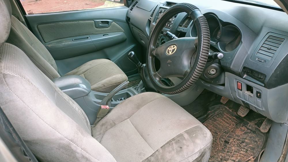 A picture of A very good Toyota Hilux Pickup at 28m. Nungi nnyo