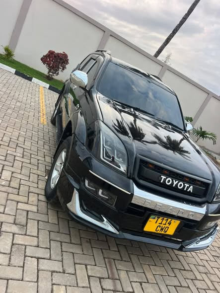 A picture of TOYOTA PRADO DIAMOND