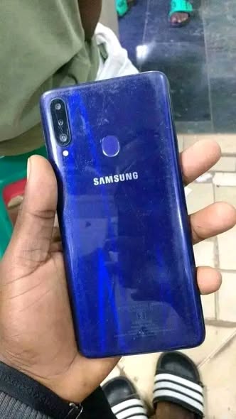 A picture of Samsung A20S