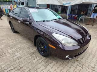 A picture of NEATLY USED LEXUS ES300 2003 FIRST USER FIRST REGISTRATION DIRECT