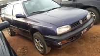 A picture of Volkwagen Golf Neatly used car with Engine and automatic gear