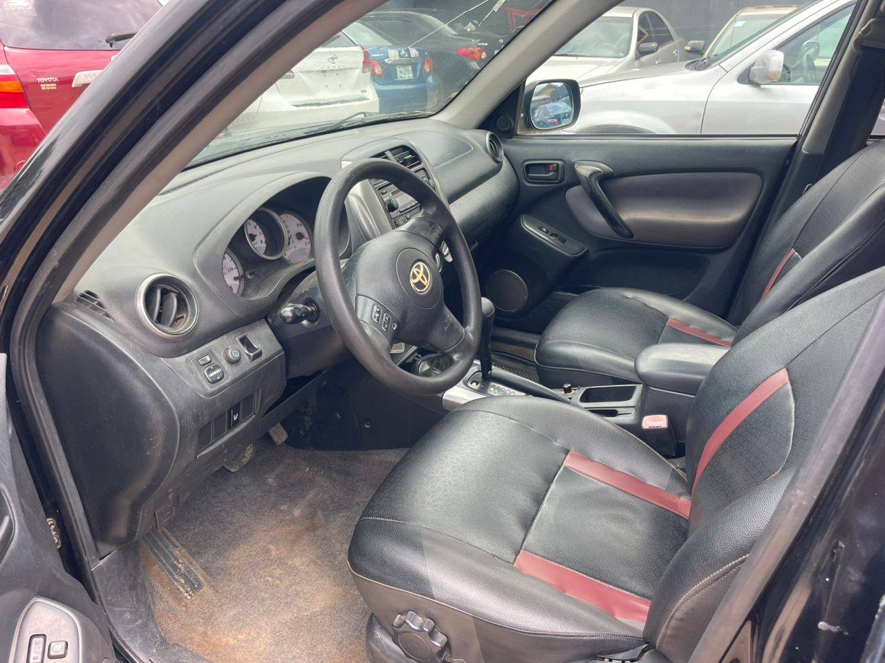 A picture of 2005 Toyota RAV4 V4 for sale first body gear engine