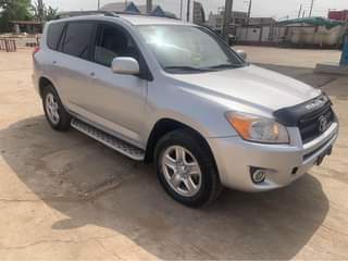 A picture of Clean 2011 Rav4
