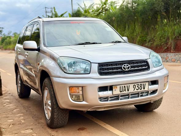 A picture of RAV4 16m 0759317866