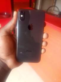 A picture of iPhone x GB256