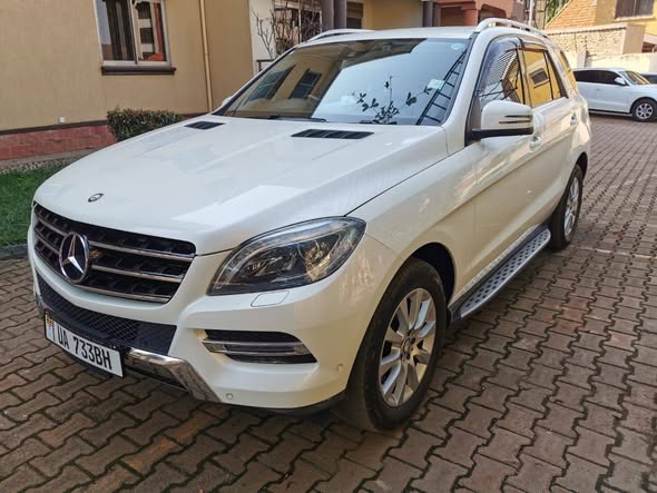 A picture of 4 matic bluetech ML350 2015