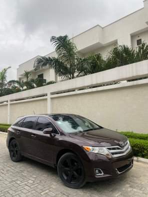 A picture of 2014 TOYOTA VENZA XLE PRE OWNED FULL OPTION BUY N