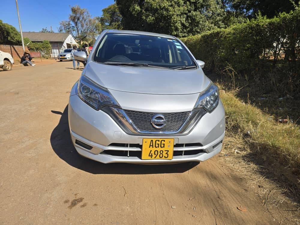 classifieds/cars nissan