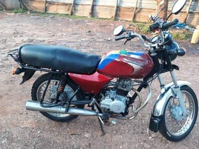 A picture of 2018 Bajaj boxer 100