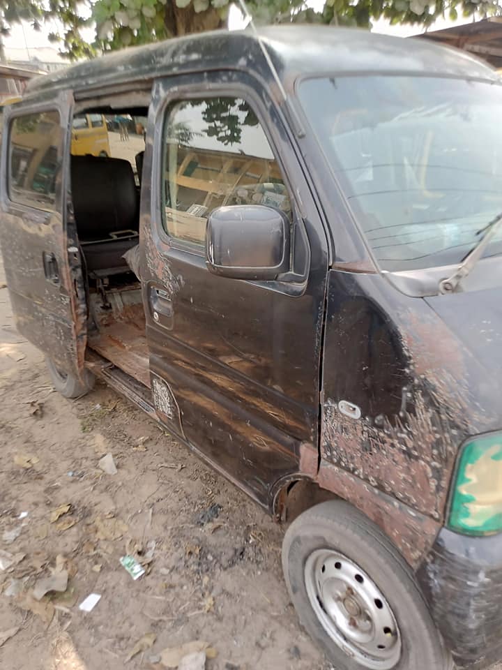 A picture of Manual drive mini bus with sound engine for sale