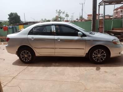 A picture of 2004 model Toyota Corolla Direct brief First body Everything working
