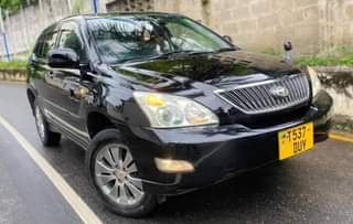 A picture of TOYOTA HARRIER