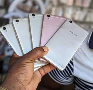 A picture of OPPO A 37