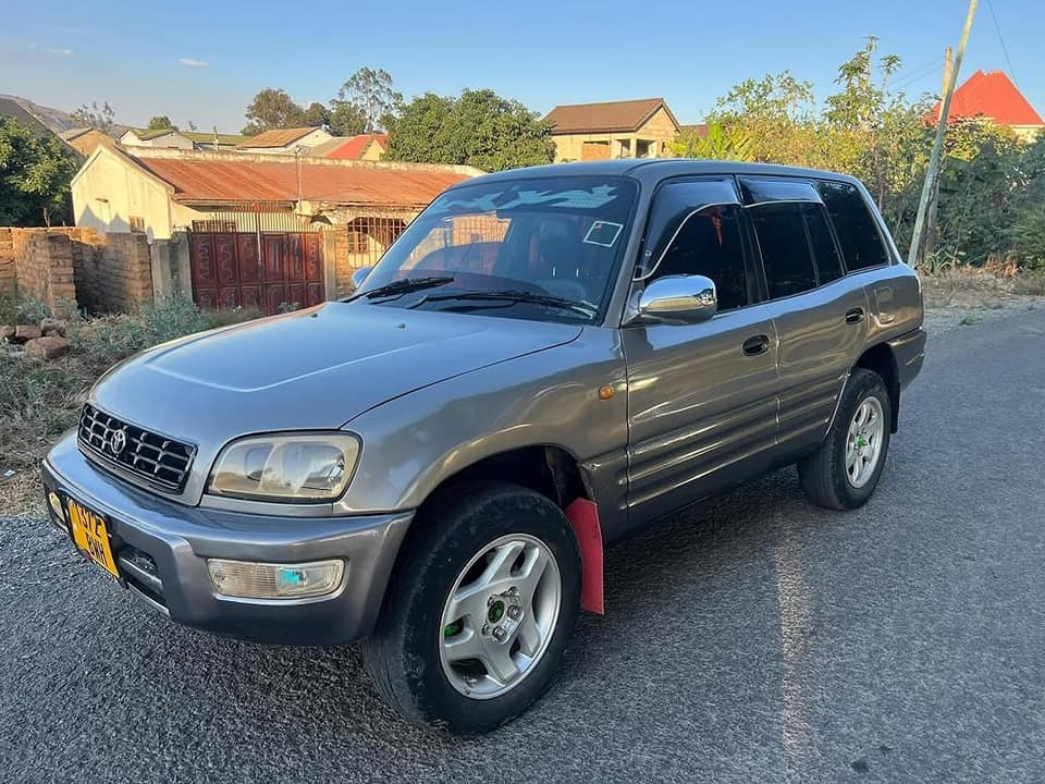 A picture of TOYOTA RAV 4 ON SALE 0768718127