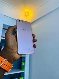 A picture of OPPO A57 GB64