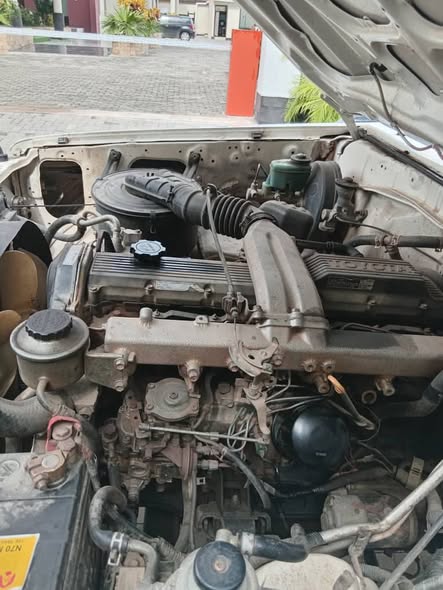 A picture of TOYOTA LANDCRUISER