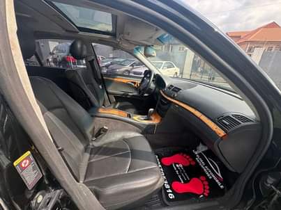 A picture of Sharp and clean registered Mercedes Benz E350 2006