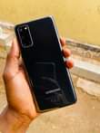 A picture of Samsung Galaxy S20 5G at 700k
