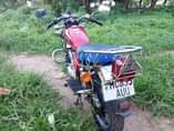 A picture of Pikipiki inauzwa ipo vizuli engene aijaguswa kabisa imetunzwa sana bei