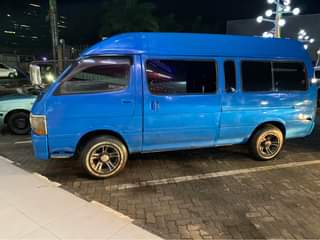 used toyota hiace