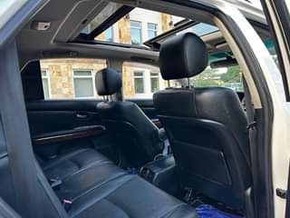 A picture of Toyota harrier