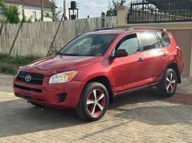 A picture of 2013 registered Toyota RAV4. The best deal ever