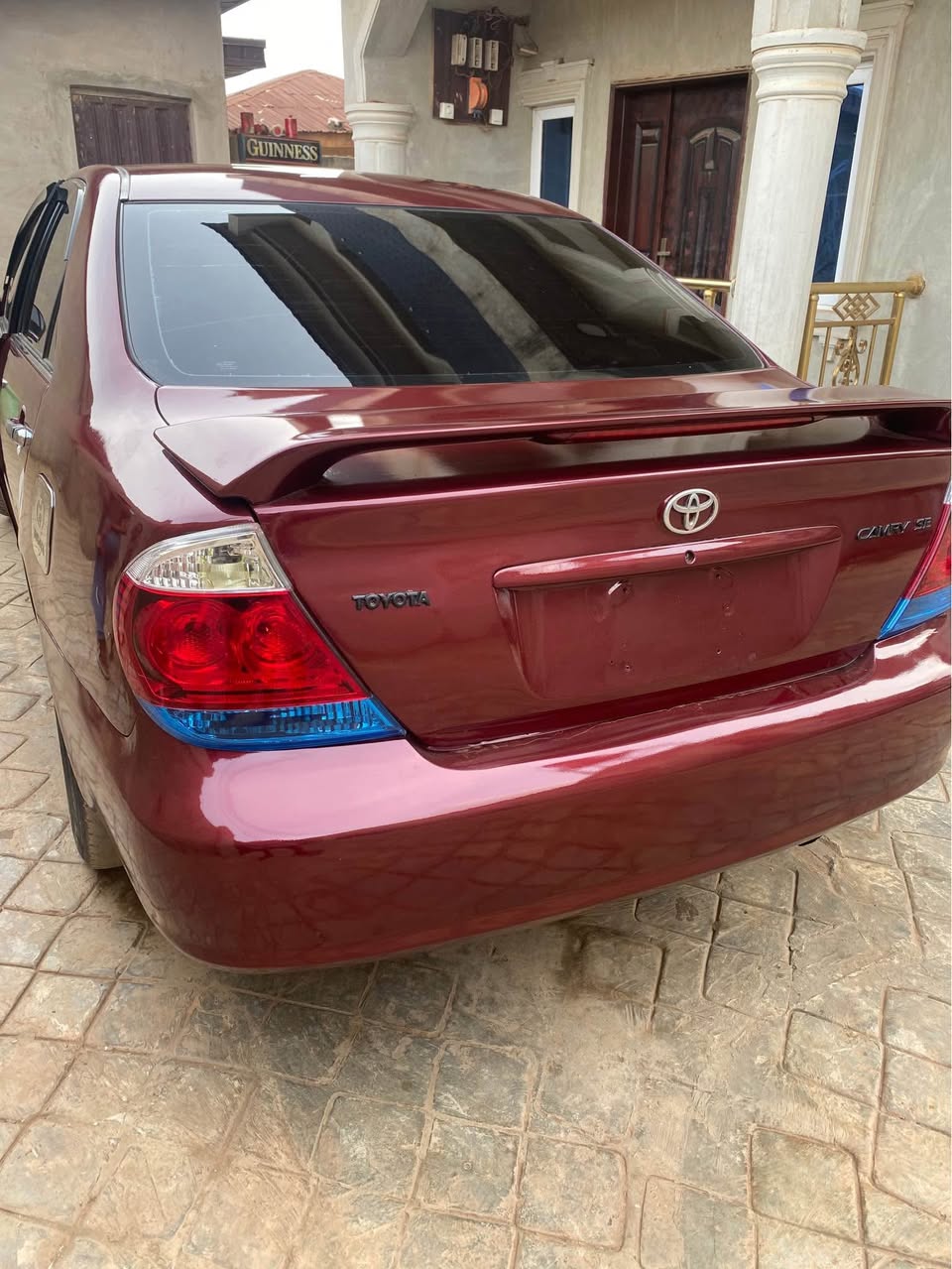 A picture of Clean Toyota Camry SE 2004