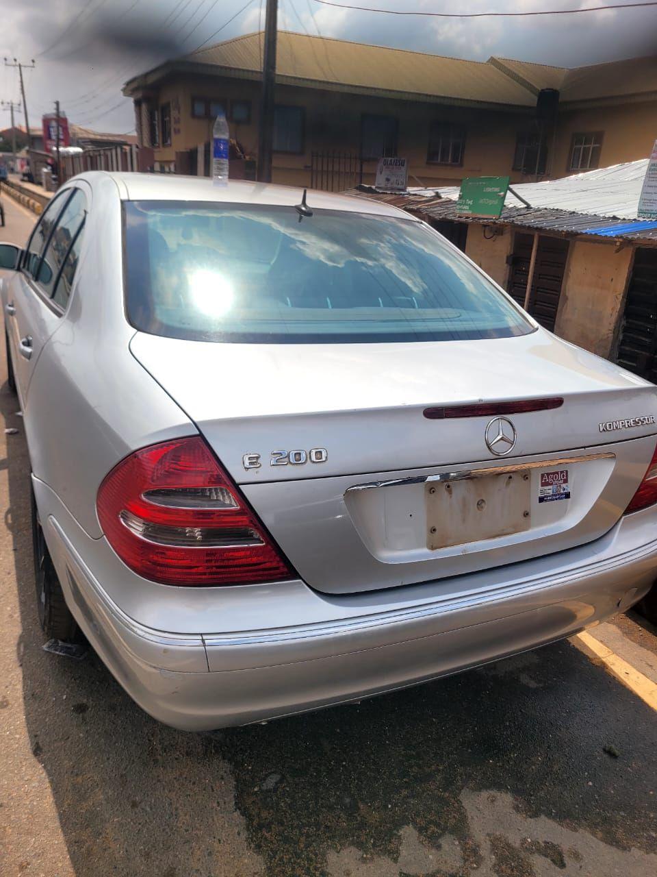 A picture of Car