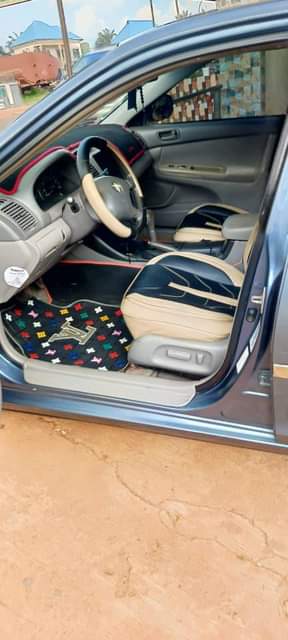 A picture of Few months used 2004 Camry First body 4 plugs Owner