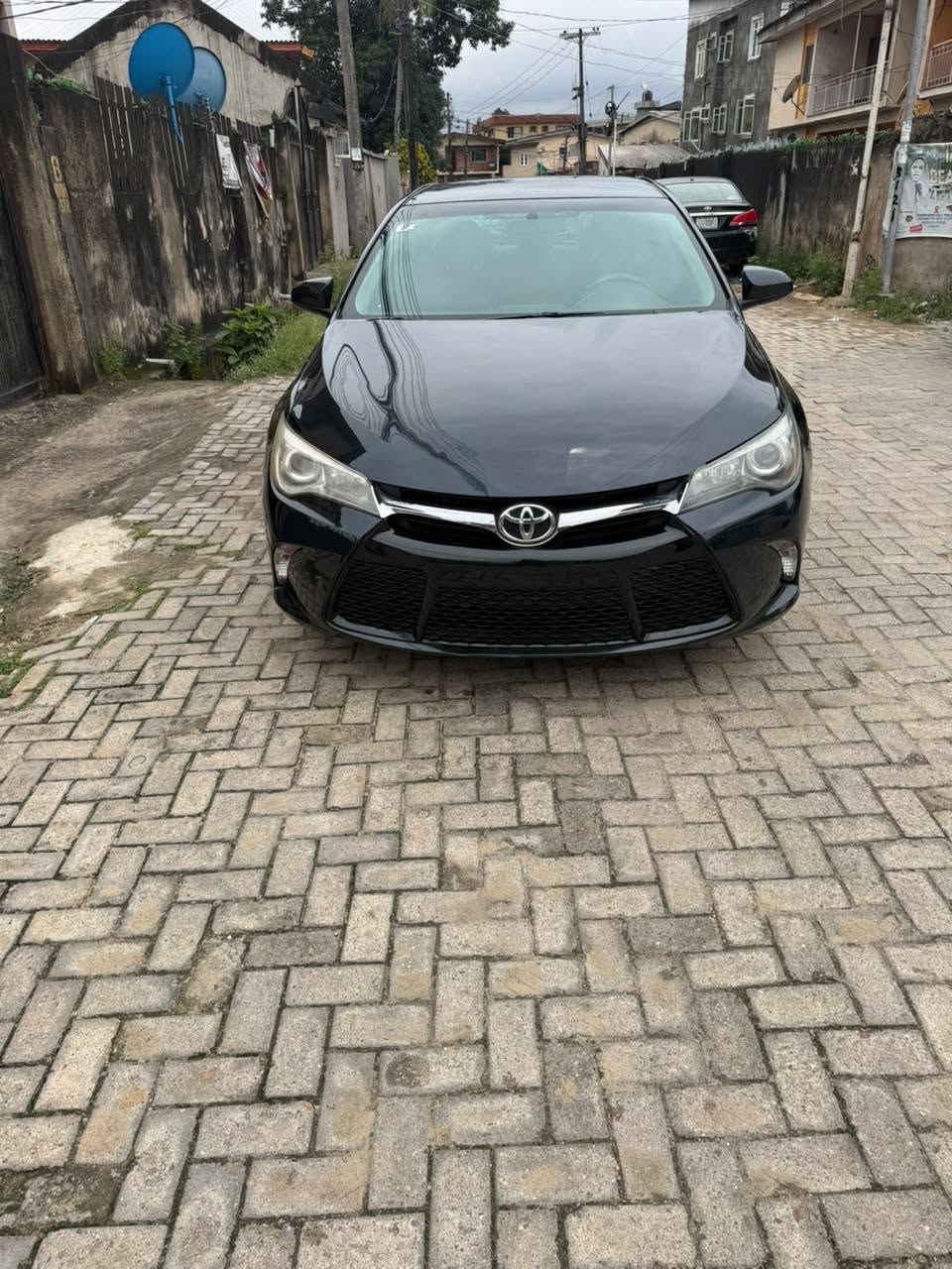 A picture of Tokunbo 2016 Toyota Camry SE
