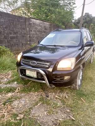 A picture of KIA SPORTAGE 2005