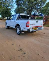 isuzu kb300
