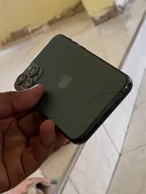 A picture of I phone 11 pro gb 256