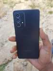 A picture of SAMSUNG A52