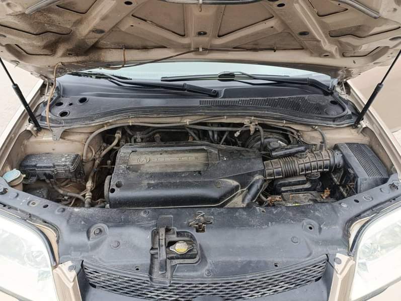 A picture of 2003 Acura MDX For 2 7m slightly negotiable at inspection