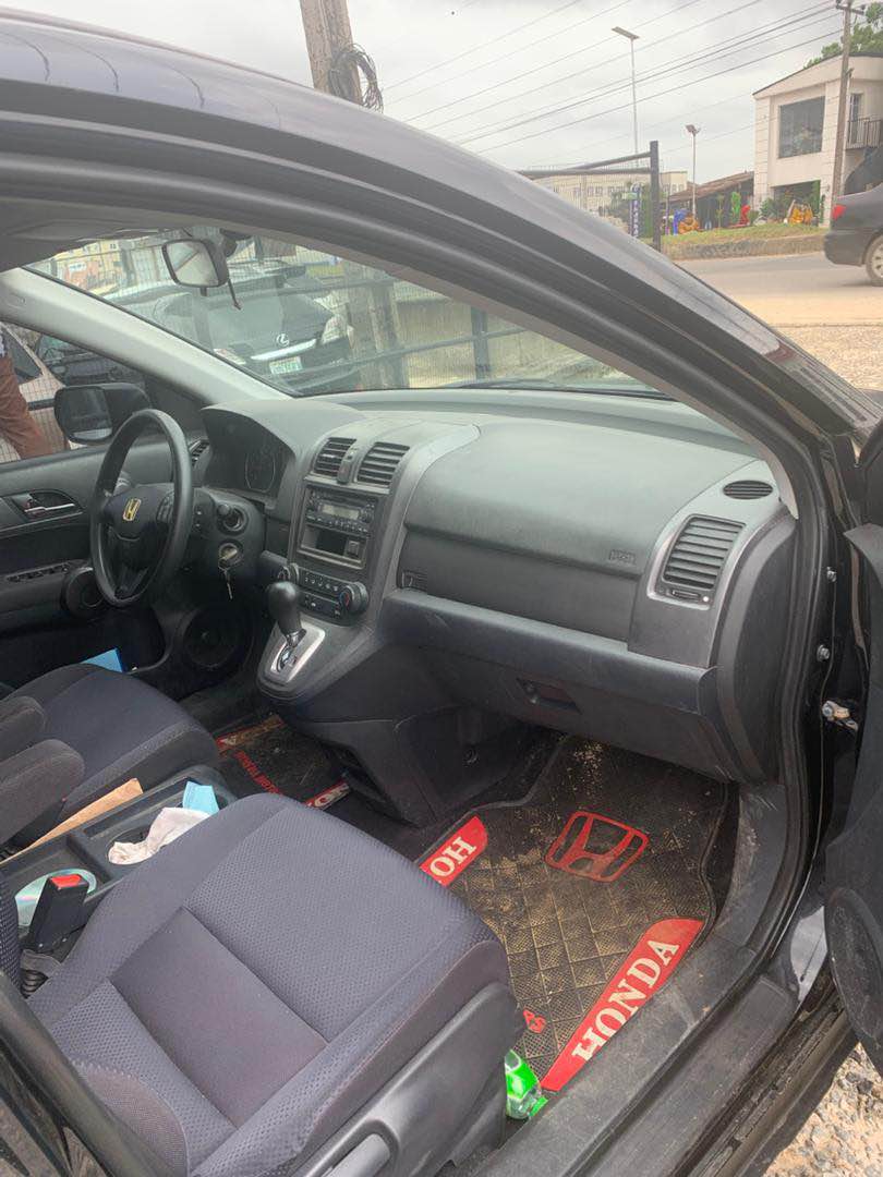 A picture of Tokunbor 2008 HONDA CRV FOR SELL ON PORTHARCOURT