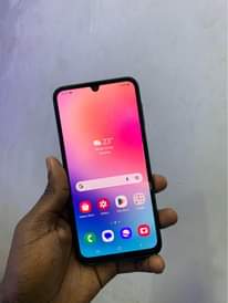 A picture of Samsung A24 128Gb 4Gb ram