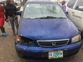 A picture of 2000 HONDA 2000