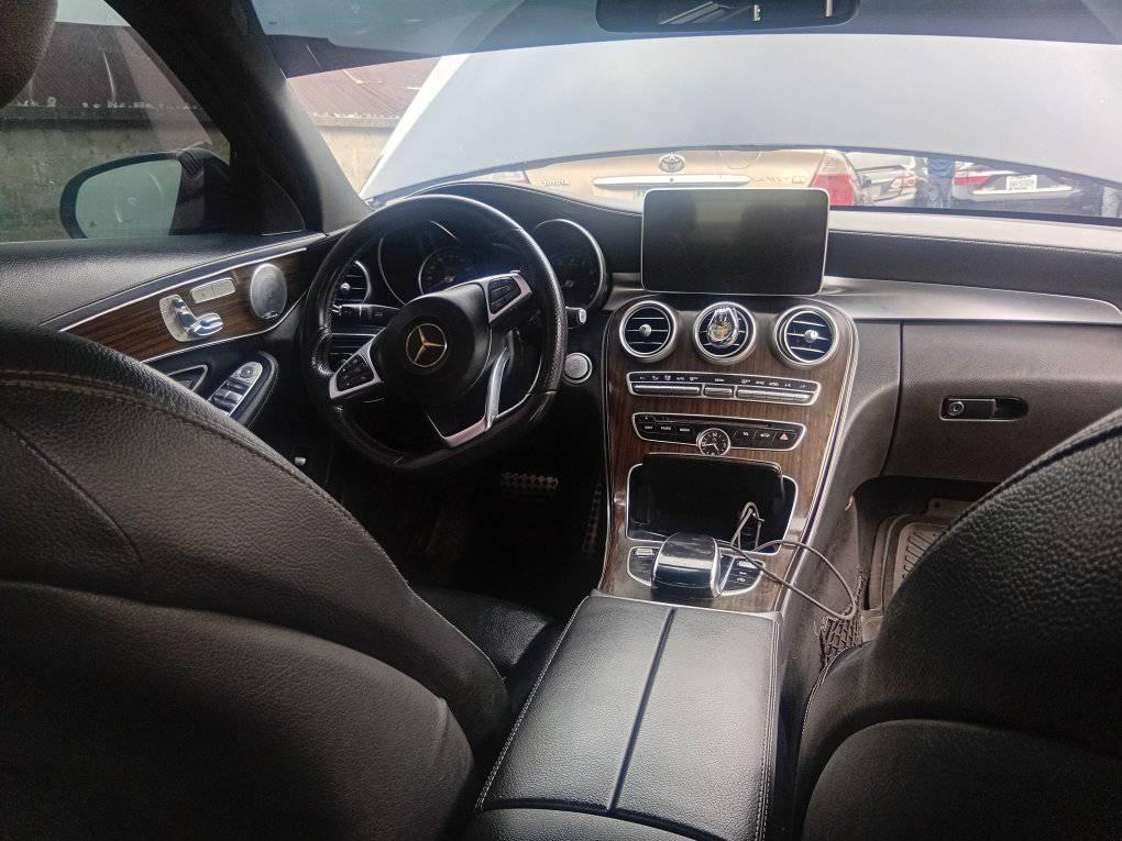 A picture of 2023 Mercedes Benz c class