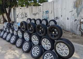 A picture of Tyre Na Sports Rim