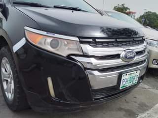 A picture of FORD EDGE 2012