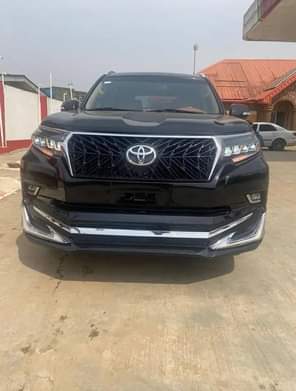 A picture of Toyota prado 2011 registered everything working perfectly well nothing to