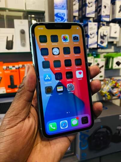 A picture of IPHONE 11