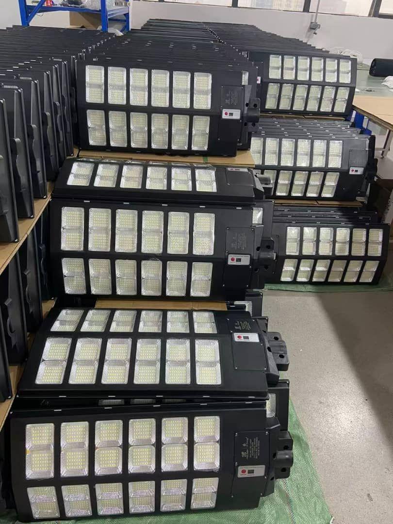A picture of Solar compound lights