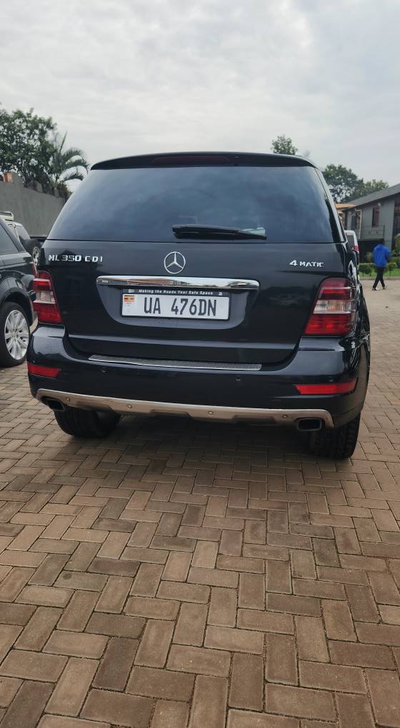 A picture of Mercedes Benz 4matic CDI